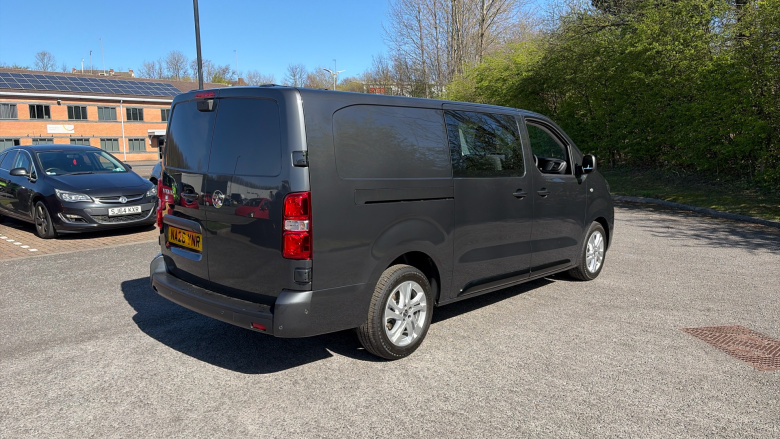 Vauxhall Vivaro L2 Diesel 2.2 Turbo D 150 Pro H1 Double Cab Auto